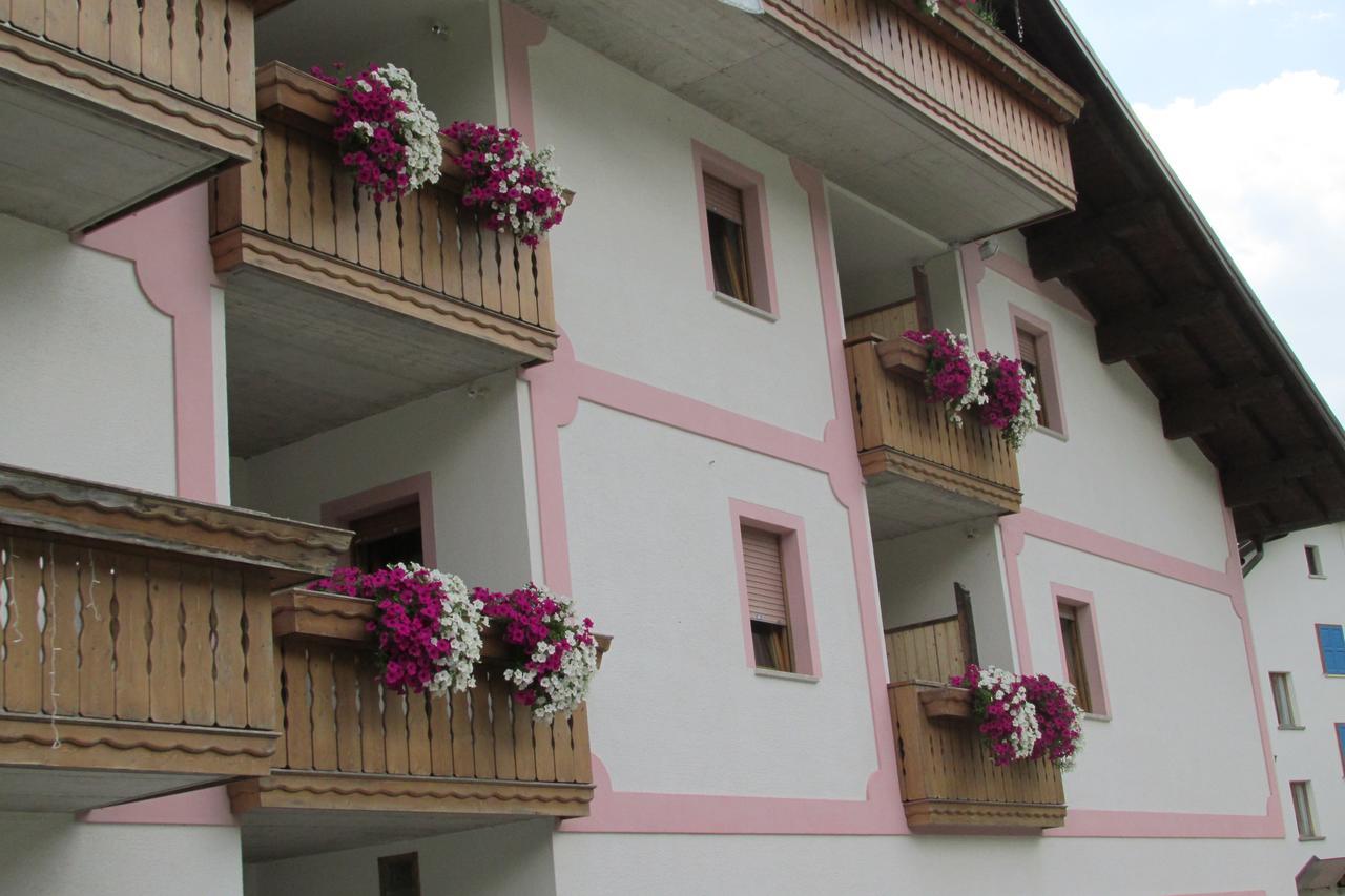 Hotel Garni Miramonti Falcade Exterior foto